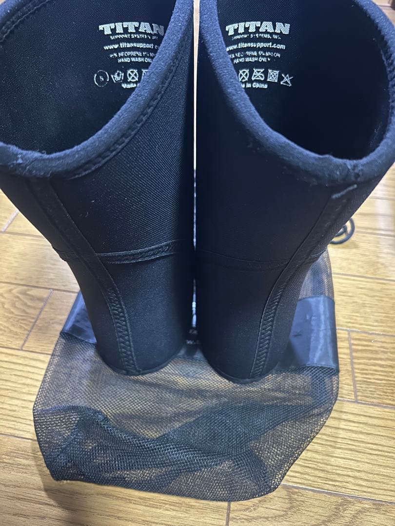 タイタン　ニースリーブ TITAN