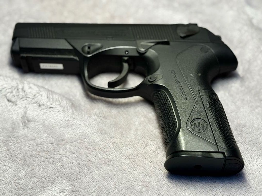 東京マルイ TOKYO MARUI Px4 ガスブローバックガン　対象18歳以上