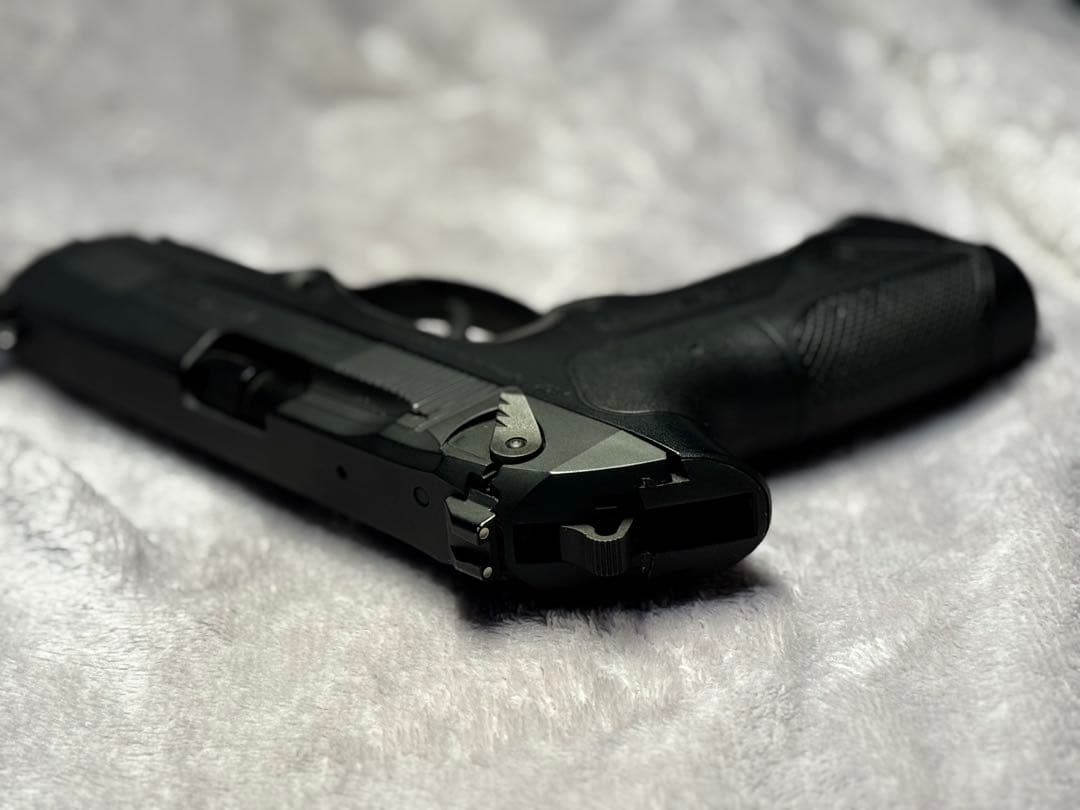 東京マルイ TOKYO MARUI Px4 ガスブローバックガン　対象18歳以上