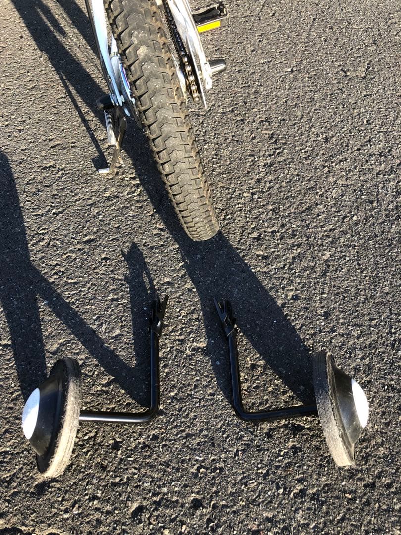 札幌　１８インチ　子供用自転車　補助輪付き