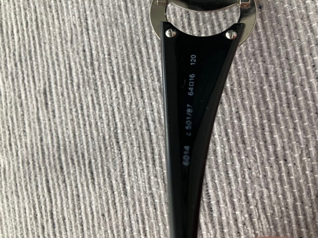 CHANELサングラス　希少シルバー色