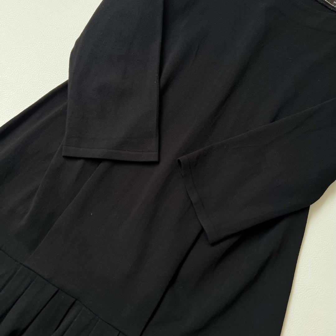 良品　Foxey フォクシー　ブラックドレス　ワンピース　ロゴプレート　40