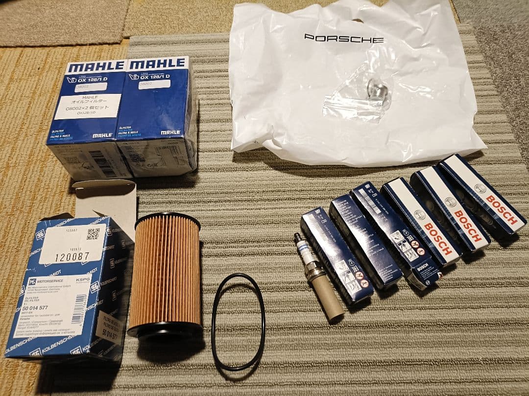 【未使用品】ポルシェ　ボクスター（９８７型）オイルフィルタ、プラグ、ドレンボルト