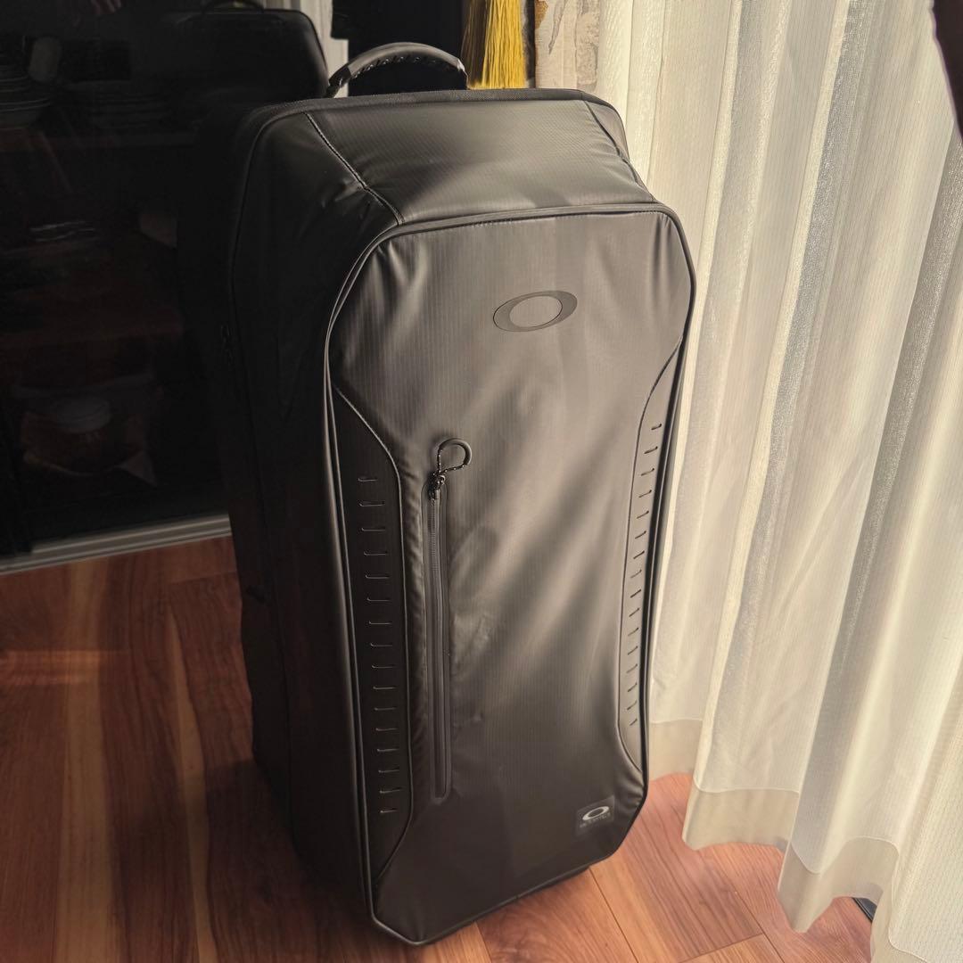 Oakley Factory Pilot スノーボードバッグ ブラック