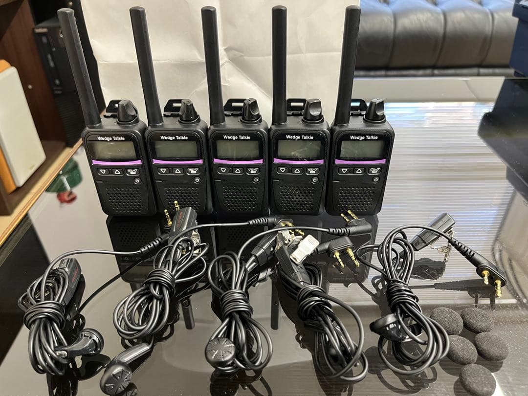 特定小電力トランシーバー ウェッジトーキー5台セット　イヤホン付属　送料無料