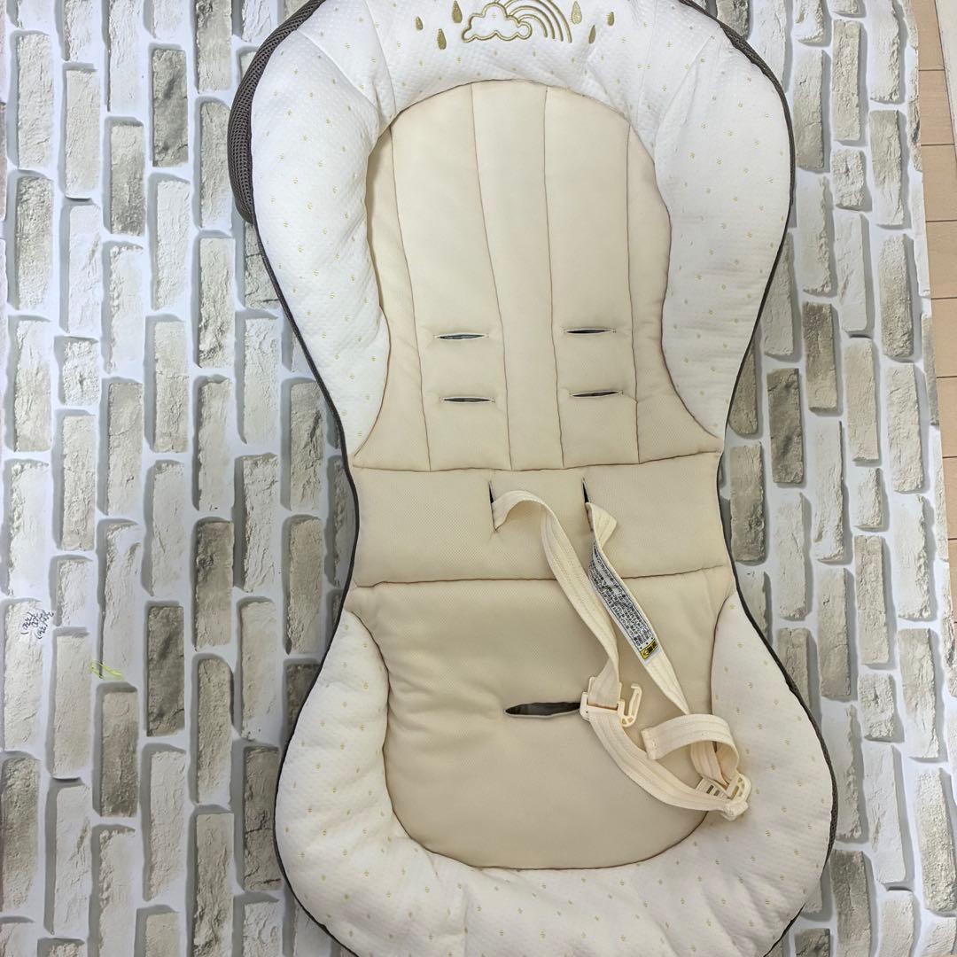 美品✨Aprica ユラリズム オート ムーンロック クッション洗濯済　おまけ付