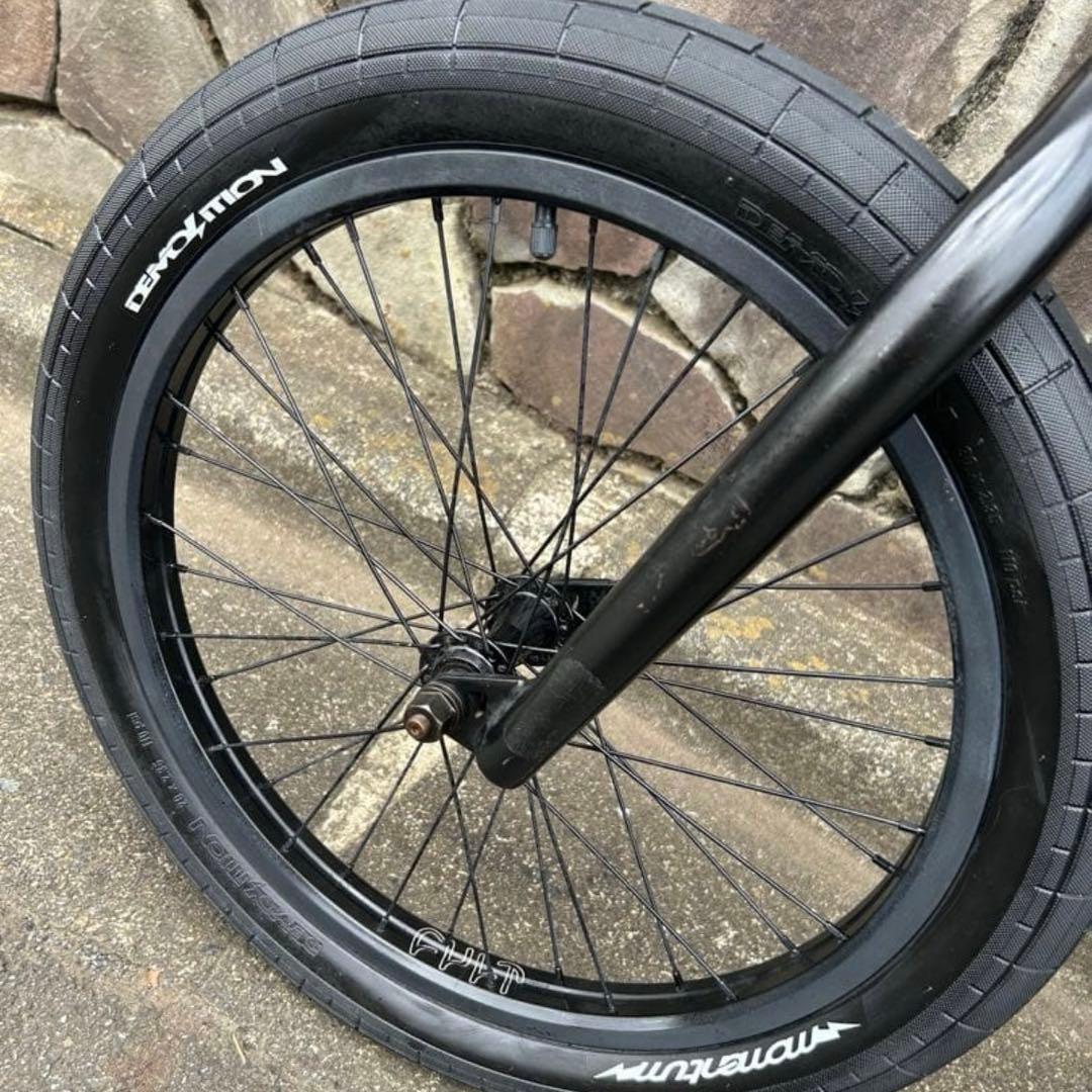 BMX 20インチcult完成車　美品(2022年納車)