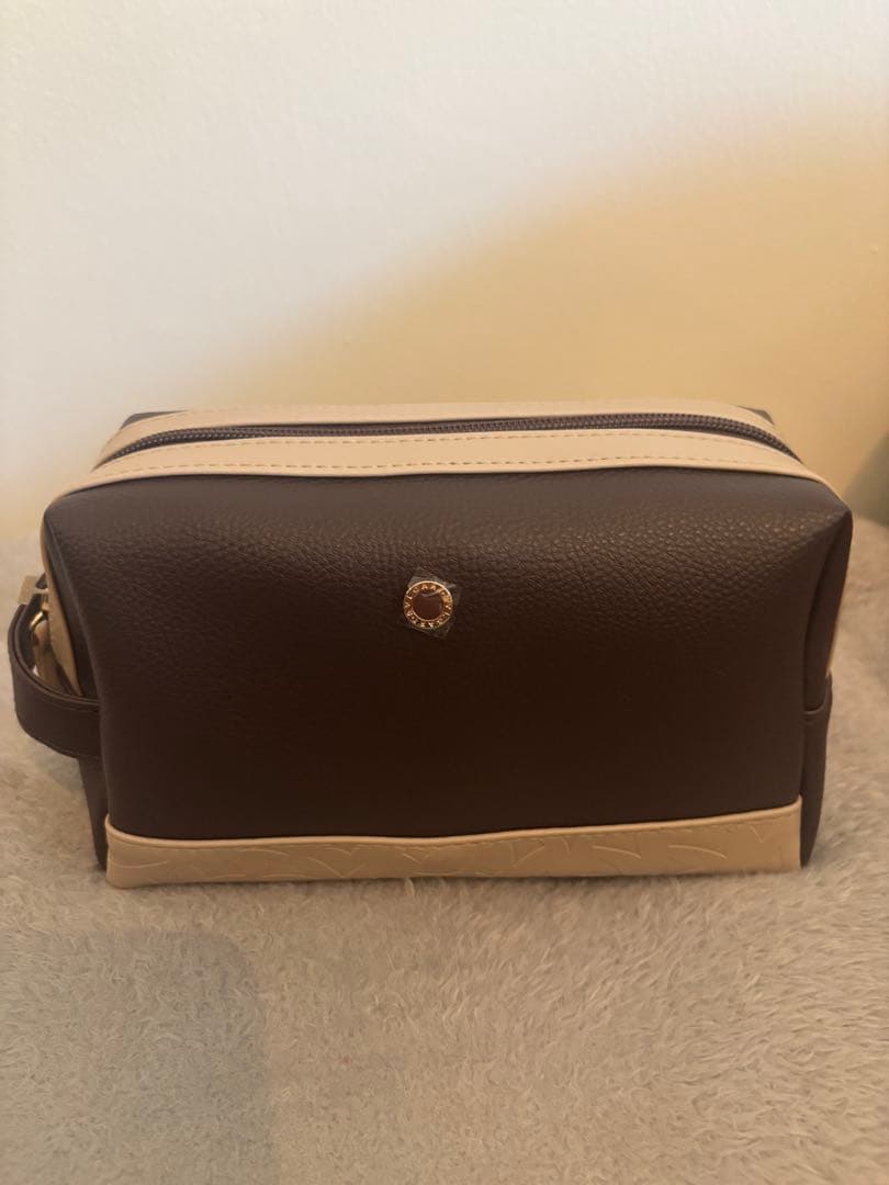 エミレーツ航空　ファーストクラス　アメニティBVLGARI メンズ