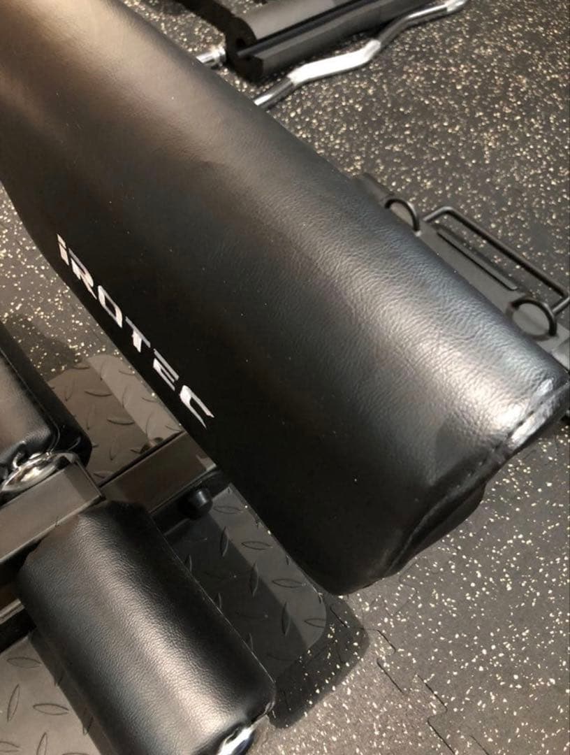 アイロテック　シシースクワットマシン