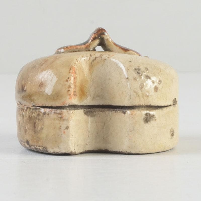 茶道具　加藤春岱作　瀬戸織部　分銅香合　時代箱　V　9896