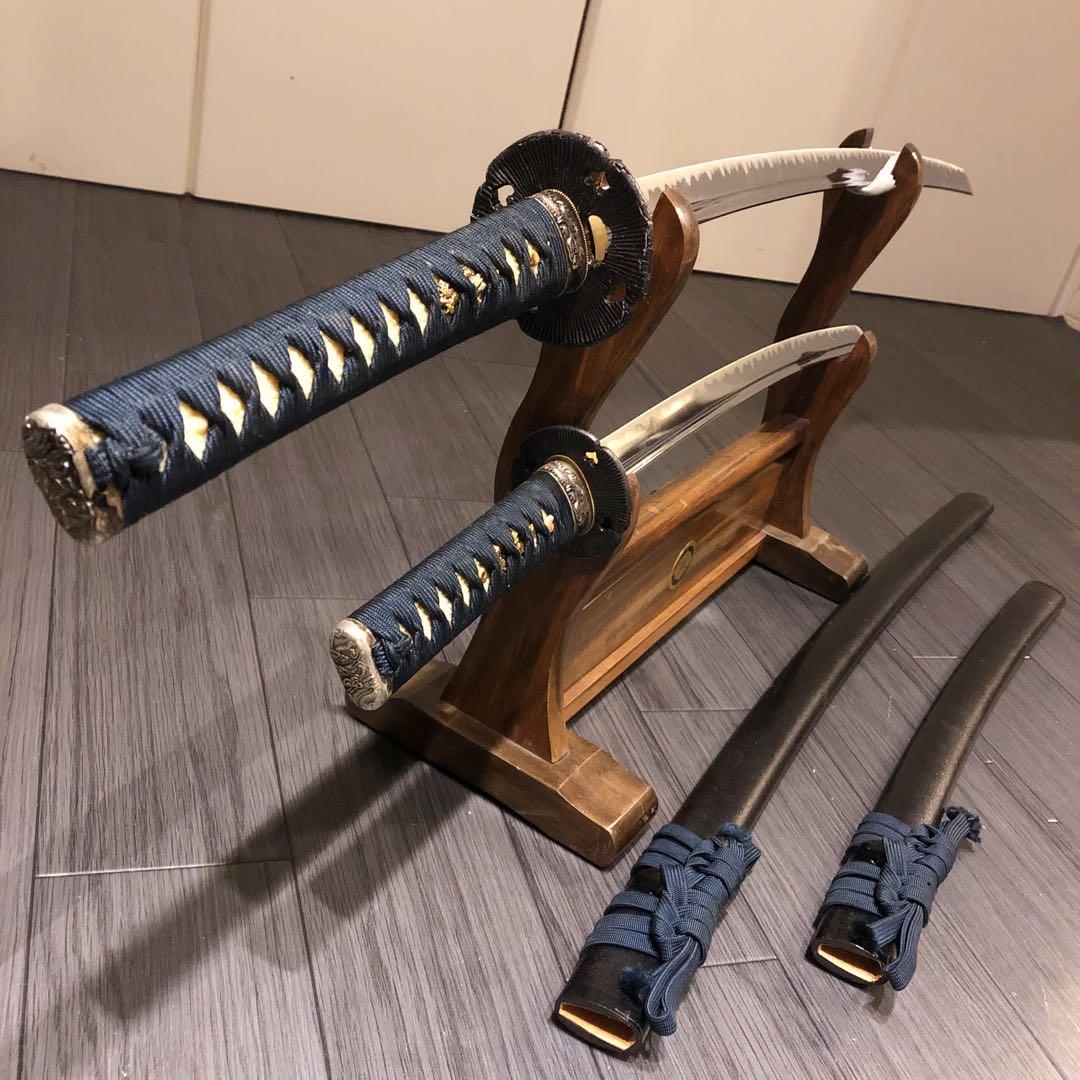 高級模造刀　居合刀　太刀　大小セット　脇差　樋入り刀身　緑拵え　鍔ひび有