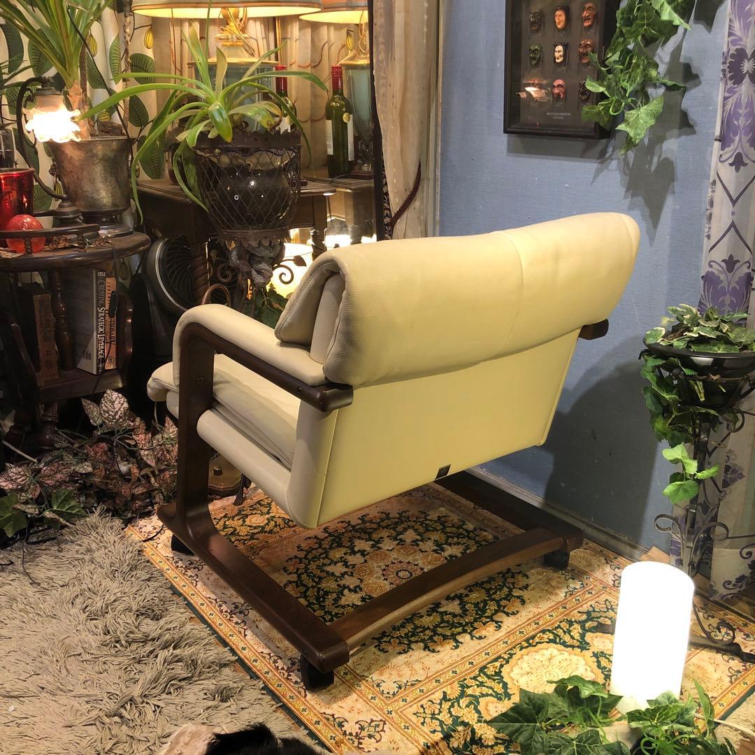 Sale ヴィンテージ 富士ファニチャー　キャスター革張りアームチェア