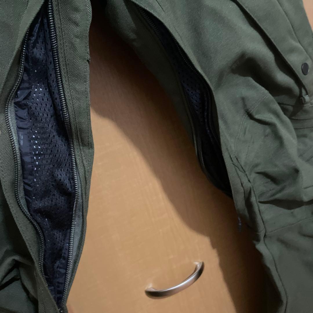 VOLCOM スノーボードパンツ オリーブグリーン