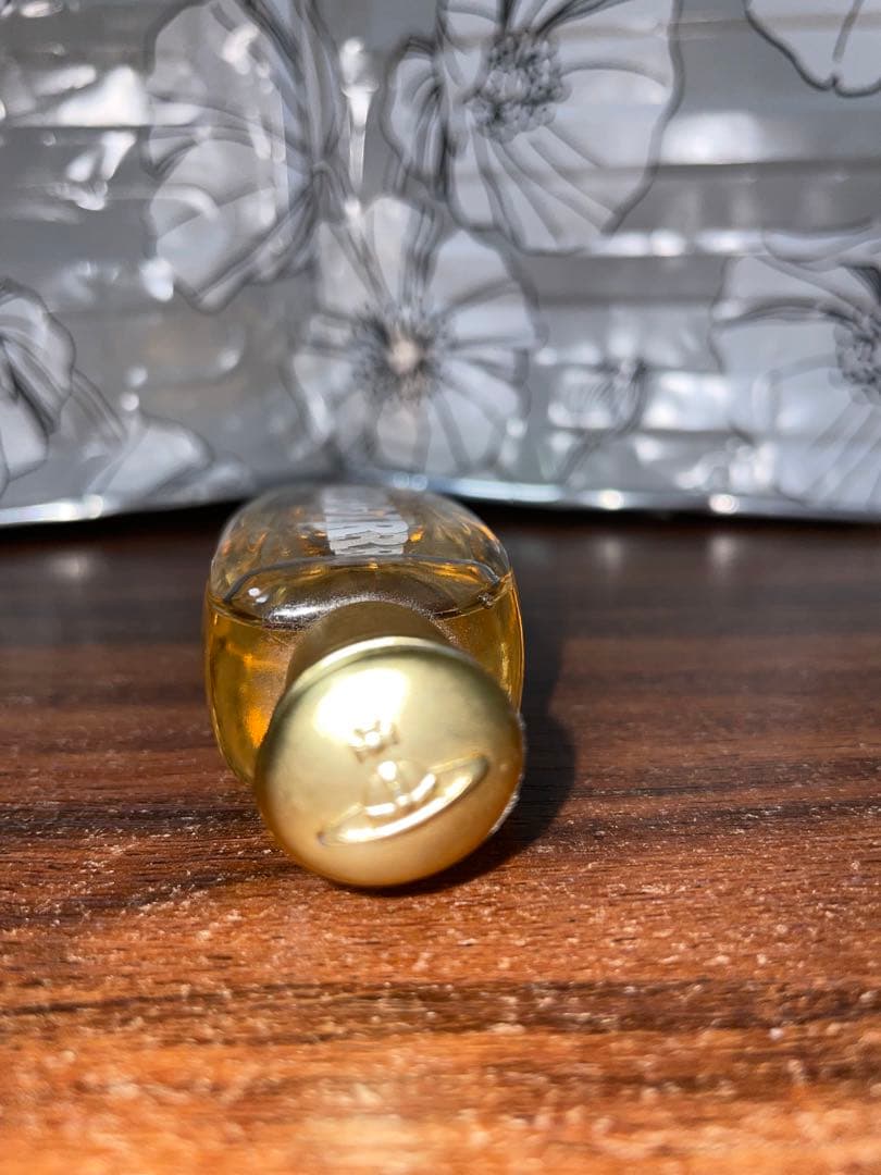 【希少】ヴィヴィアンウエストウッド ブドワール　スパークリング　オードパルファム