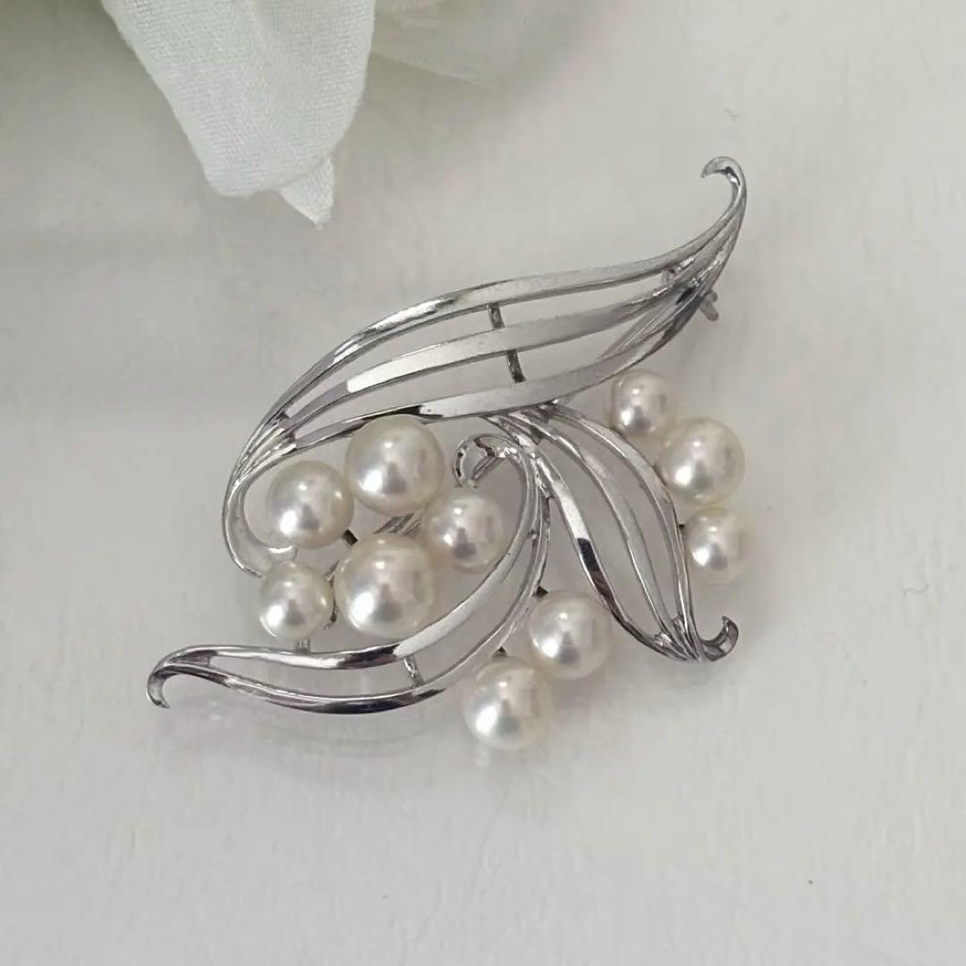 050【ミキモト】シルバー　パール　ブローチ