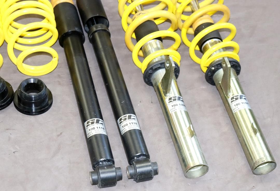 フォルクスワーゲン ゴルフ7R FF typeAU　KW ST　車高調