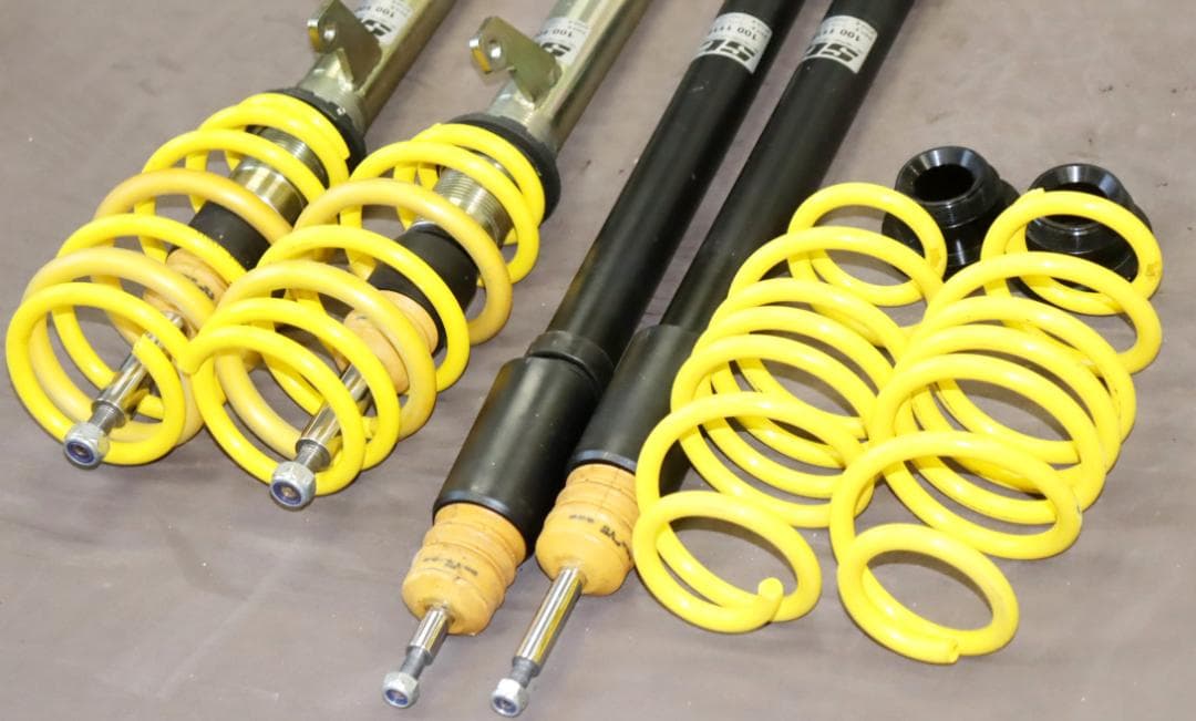 フォルクスワーゲン ゴルフ7R FF typeAU　KW ST　車高調