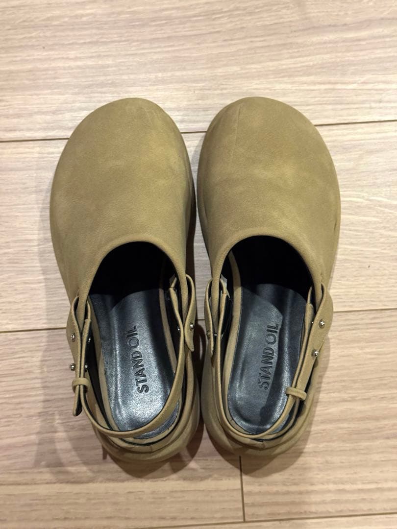 靴 STAND OIL HATCHED MULE CAMEL 24cm