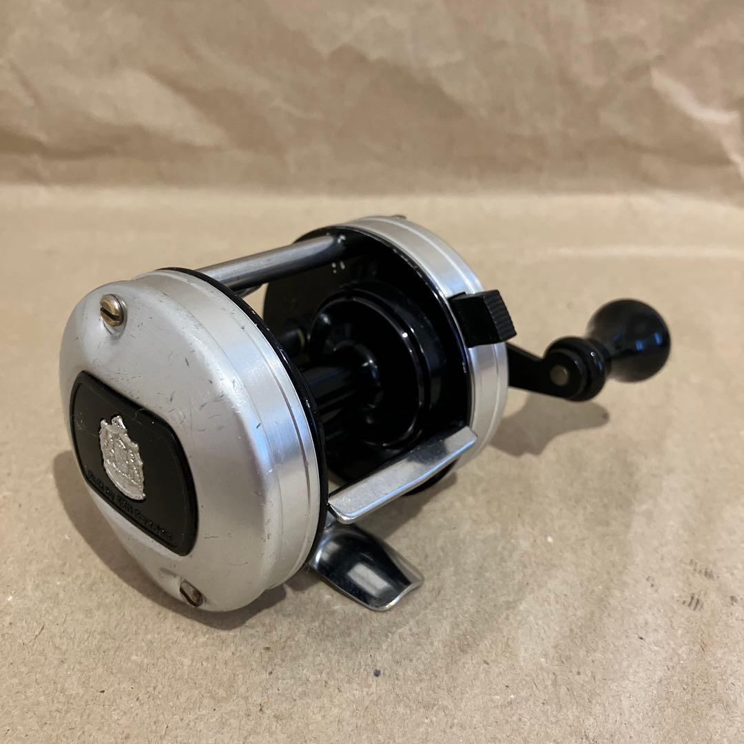 お*き様 83年製ABUアンバサダー3500C