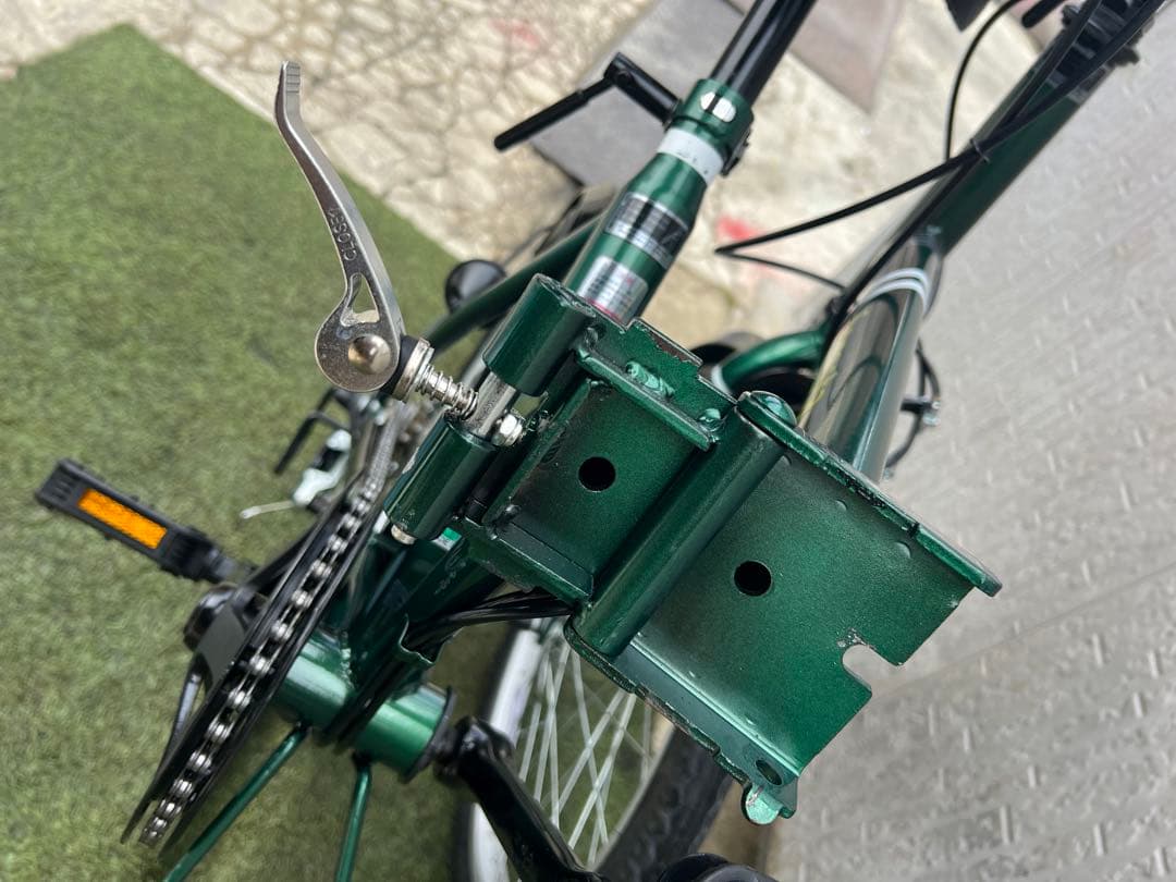 ち*じ様 折りたたみ自転車　foresta 20インチ　6変速