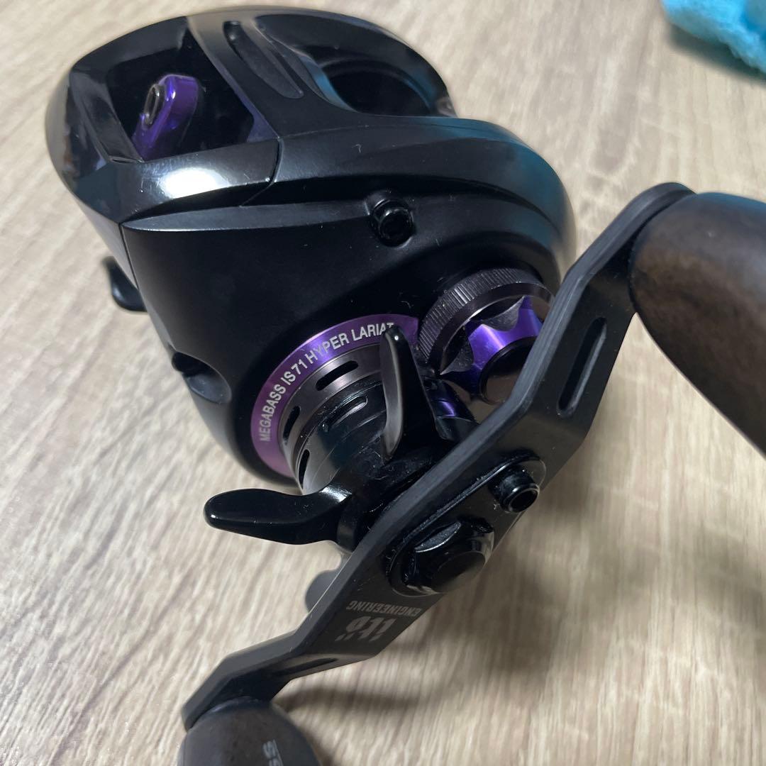 メガバス　ハイパーラリアット　IS71 メガバスリール