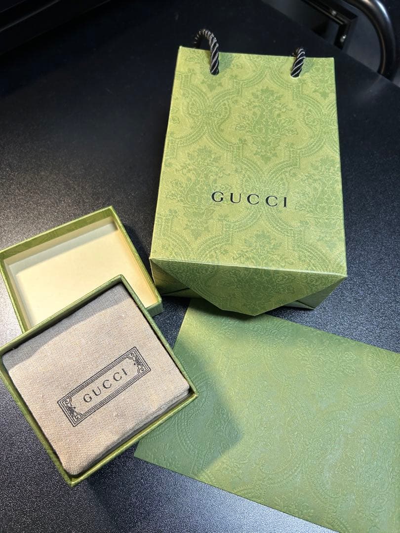 GUCCI ダブルG フラワー スタッズ ピアス