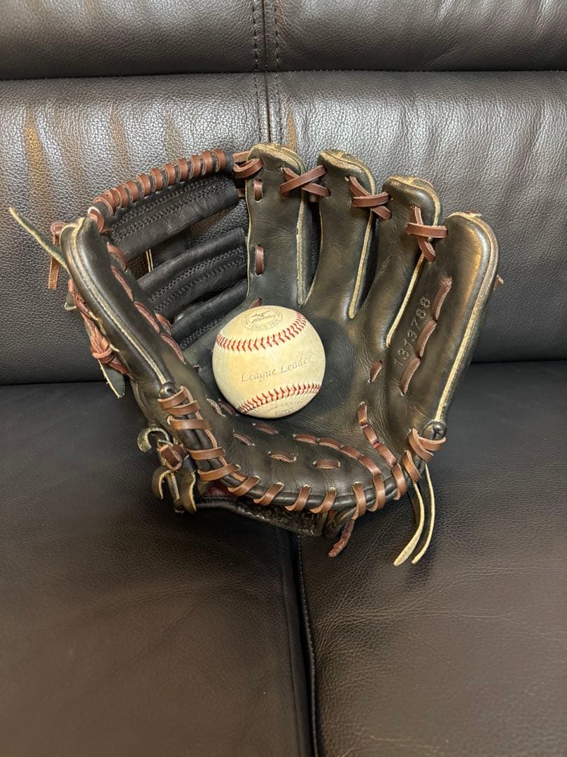 アンダーアーマー 硬式内野手用グラブ