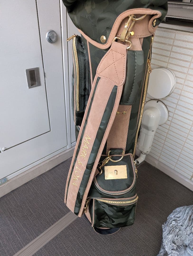 MARK & LONA 　ゴルフキャディバッグ