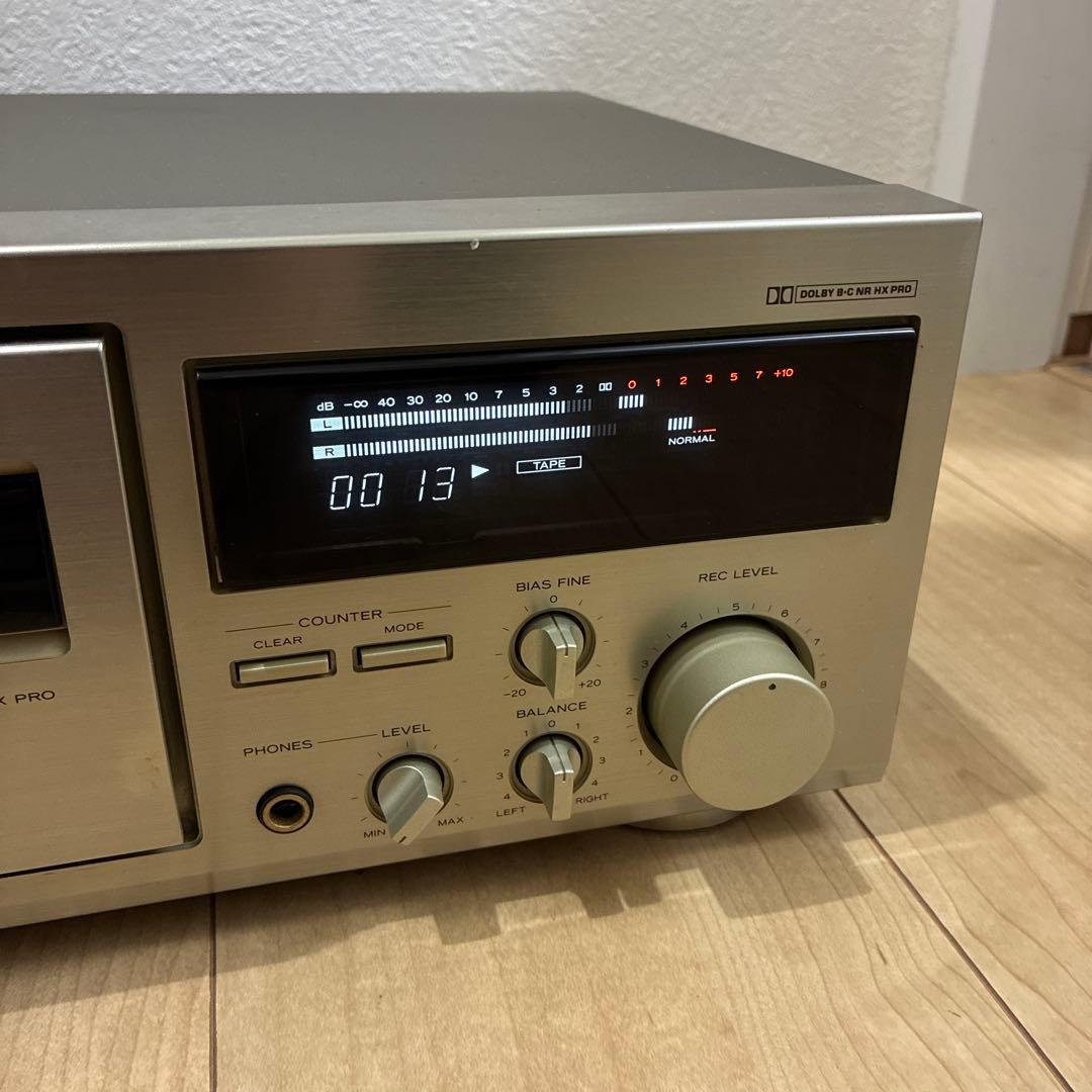 teac ステレオカセットデッキ　V-1050 3ヘッド希少です