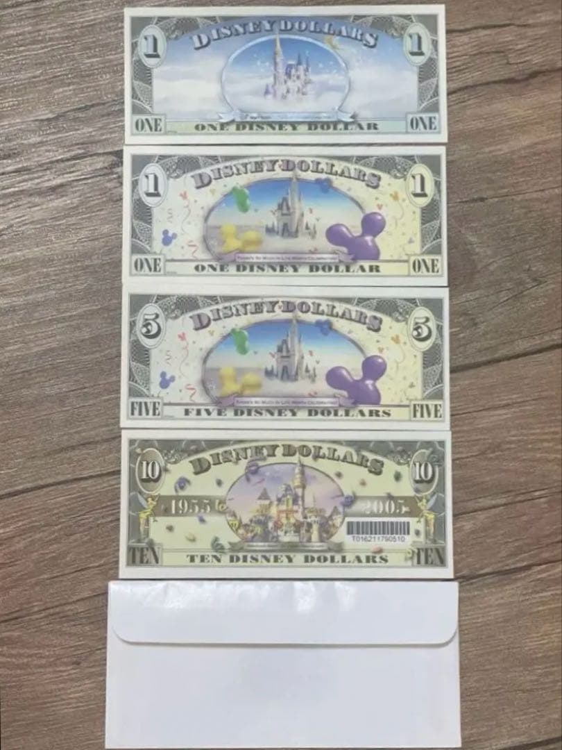 大幅値下げ⭐︎ディズニーダラー　４枚セット　封筒付