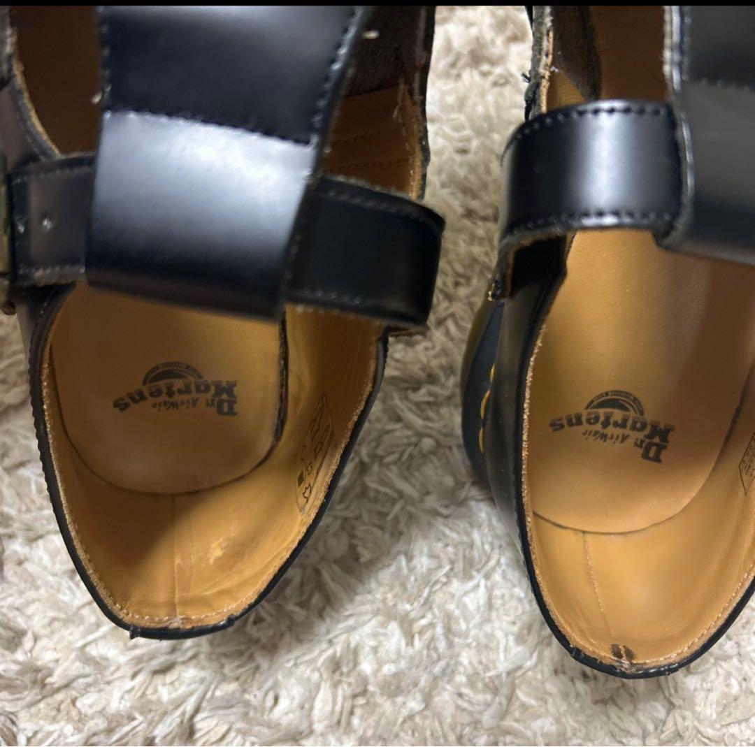 Dr. Martens ブラック メリージェーンシューズ