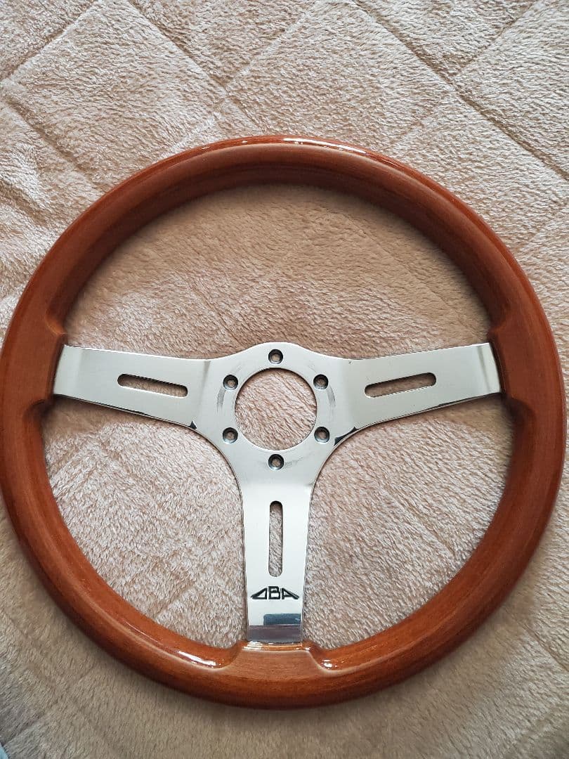 O.B.A. ウッド ステアリング　ハンドル　２点