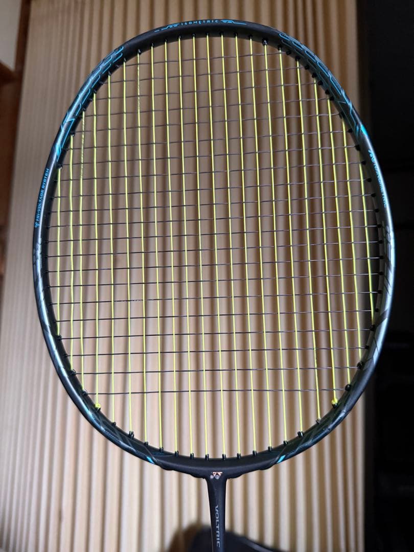 YONEX　VOLTRIC Z-FORCE II（ボルトリックZフォース2）