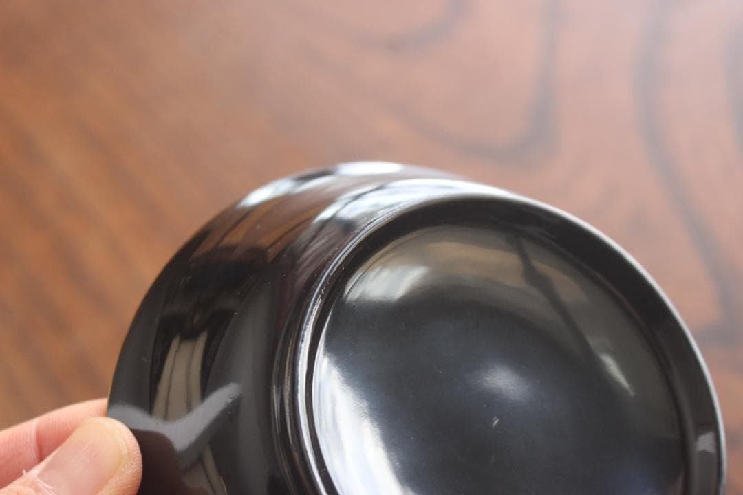 シンプルデザインに金縁朱漆の映える小皿1点（検輪島塗豆皿菓子皿