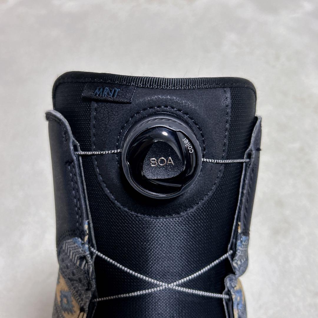ほぼ未使用 BURTON MINT BOA 24.0レディーススノーボードブーツ