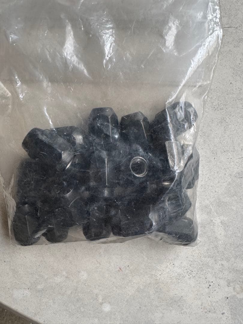 わー①ハリアー 80系BLIZZAK DM-V3 225/60R18