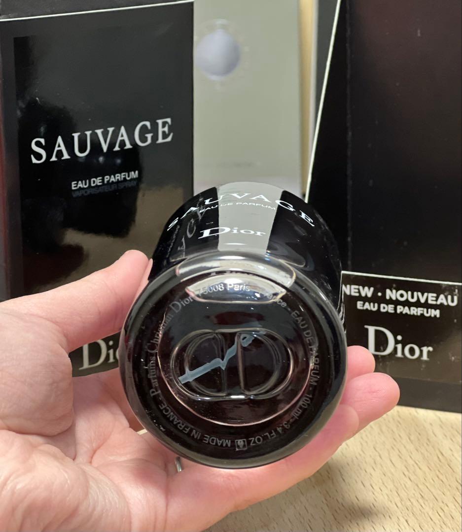 Dior Sauvage Eau de Parfum 箱付き