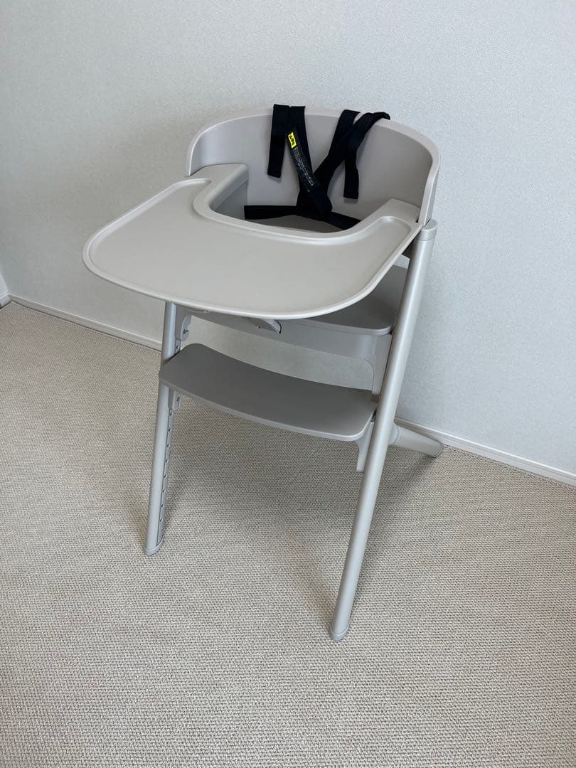 Novus　ノウス　ハイチェア　ベビーチェア