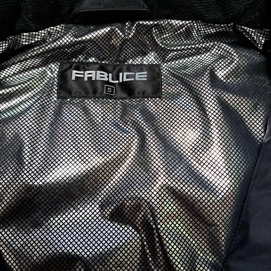 新品　スキーウェア　黒　Sサイズ