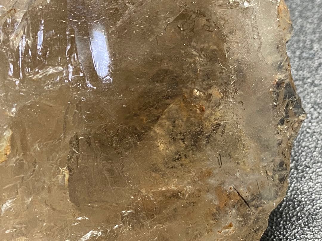 ザギ水晶　ザギマウンテンクォーツ 578g レインボー