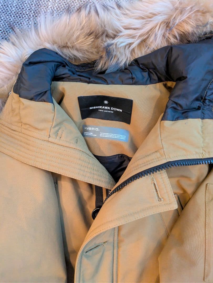 ナノユニバース　西川ダウン　ハイブリッドダウン　Mサイズ（S表記）