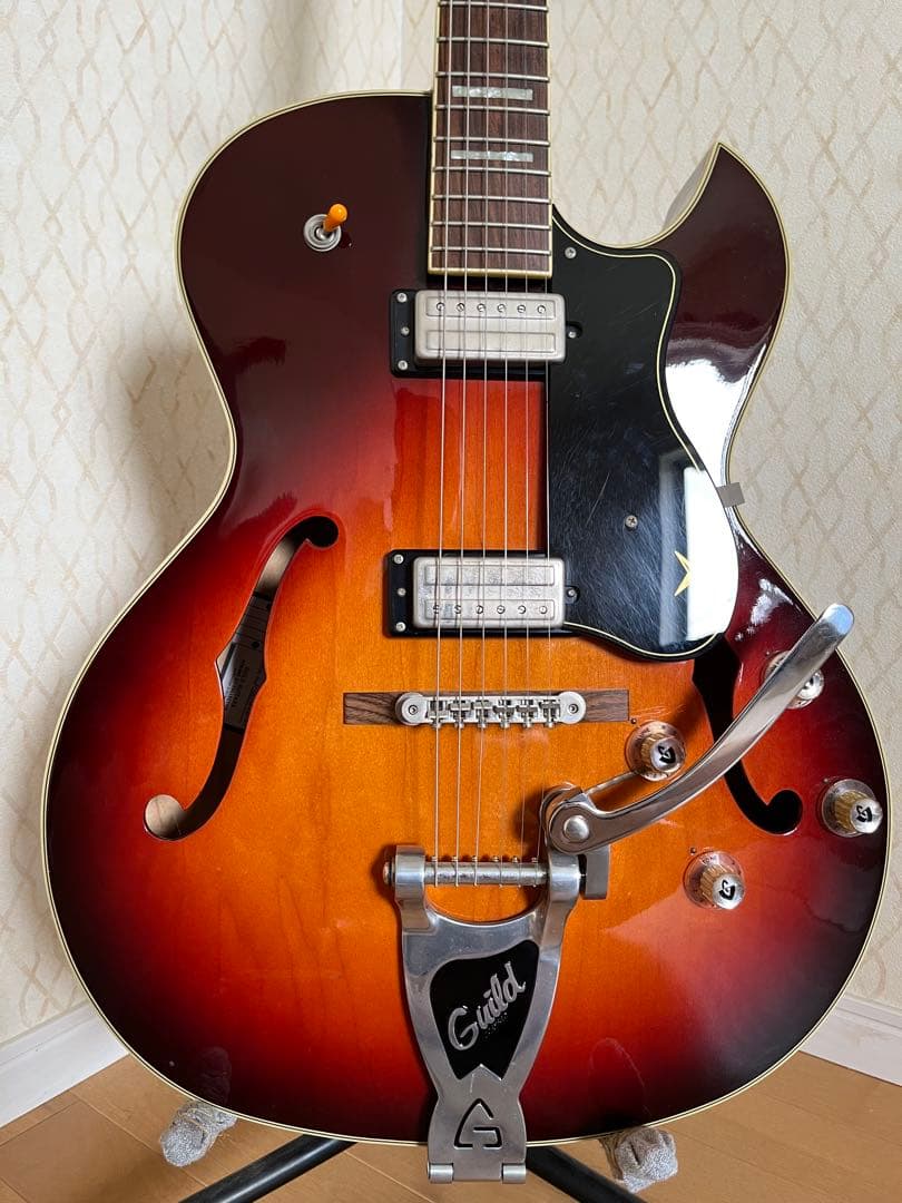 Guild フルアコースティックギター サンバースト