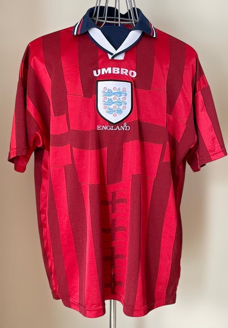 UMBRO イングランド代表アウェイユニフォーム 赤 ストライプ 襟付き