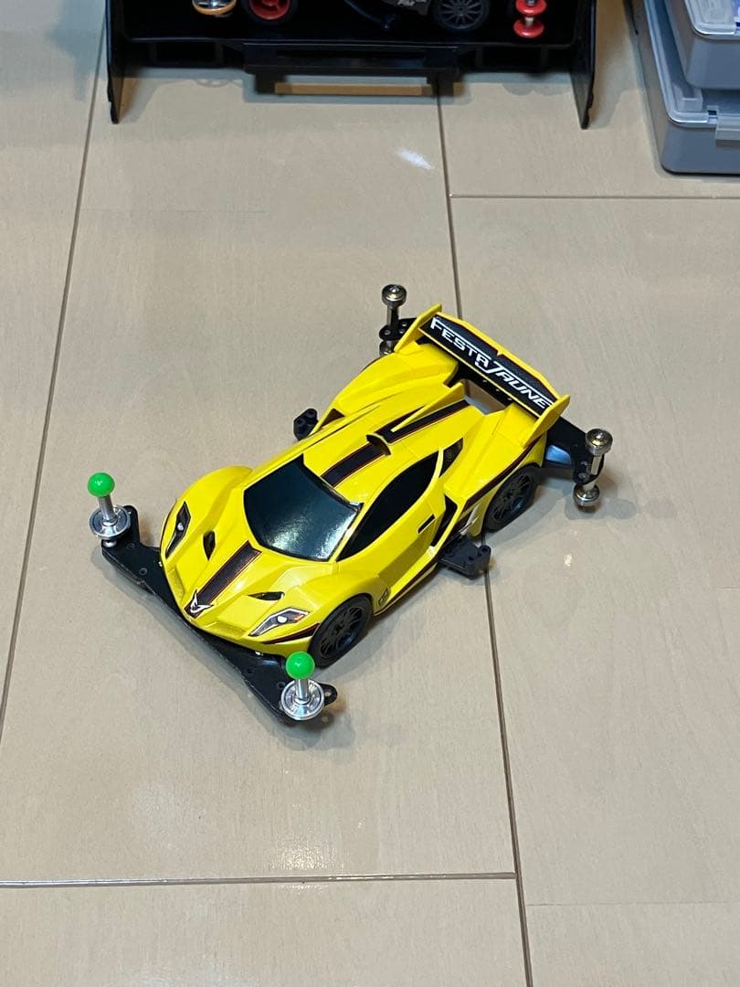 ミニ四駆 4台&ピットボックスセット