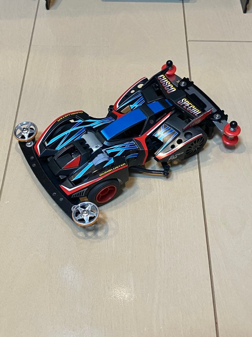 ミニ四駆 4台&ピットボックスセット