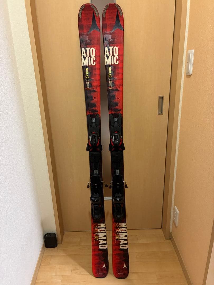 期間限定値下げ！ATOMIC NOMAD SMOKE 157cm