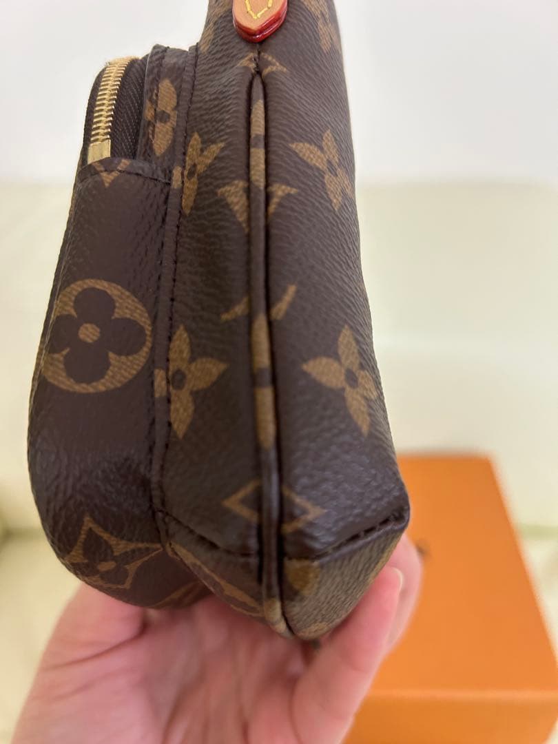 ⭐︎極美品⭐︎Louis Vuitton ユーティリティクロスボディバック