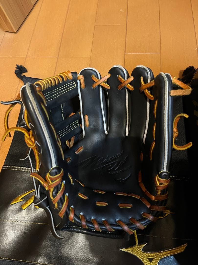 ミズノプロ　硬式　サイズ9 型付け済み