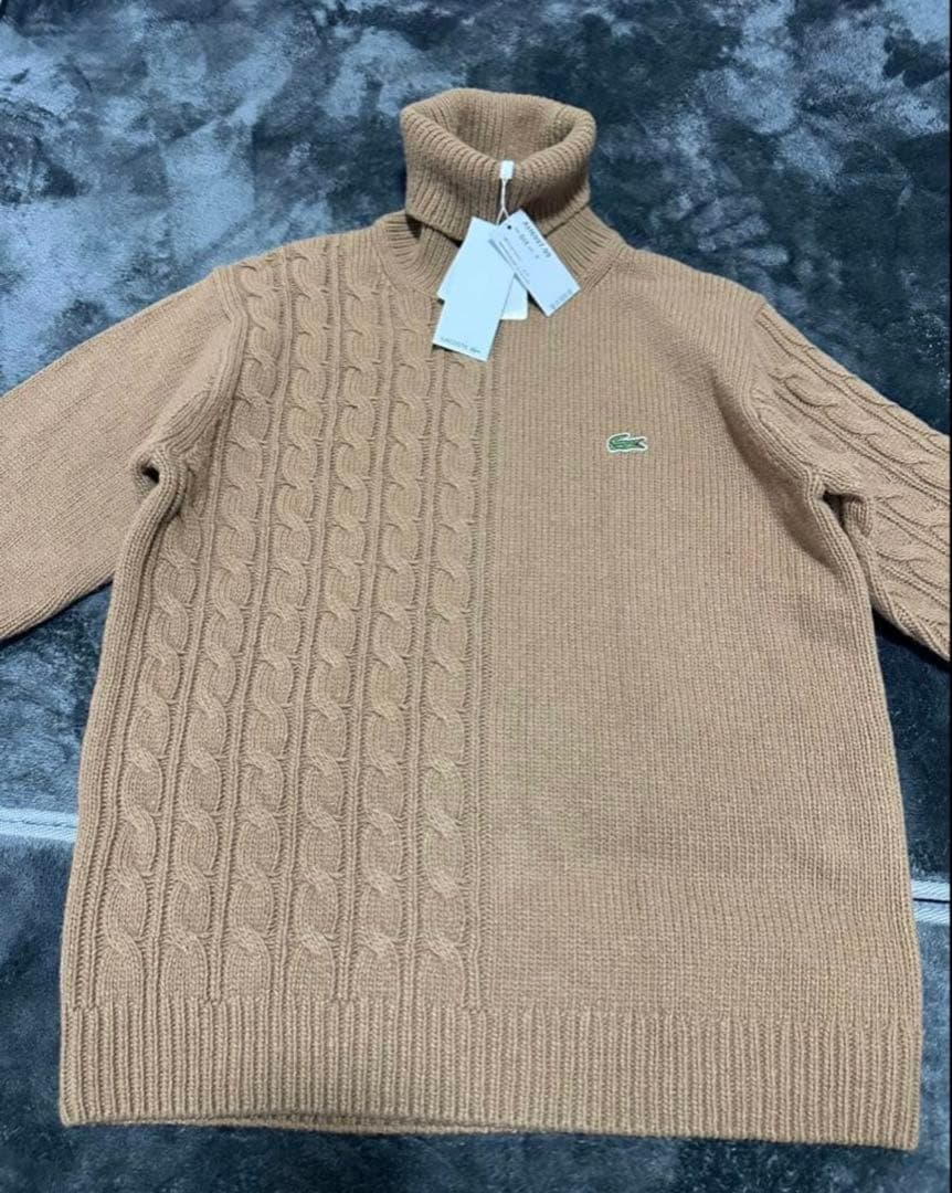 ⭐︎ぽ⭐︎＊新品＊ Mサイズ ラコステ Lacoste タートルネックセー