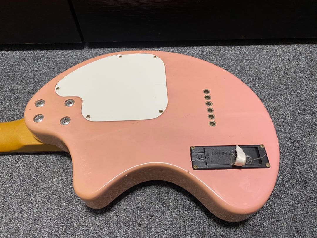 ZO-3 ピンク アンプ内蔵ミニギター FERNANDES